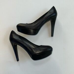 Stuart Weitzman classic black platform pumps size 10…‌‌‌‌‌‌‌‌